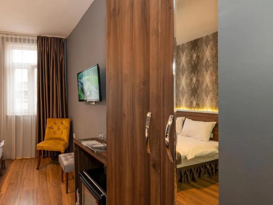 Boutique Rooms-1