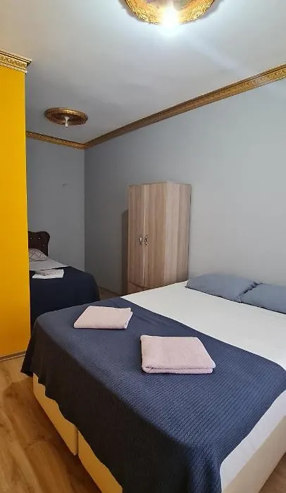 Elpida House-1