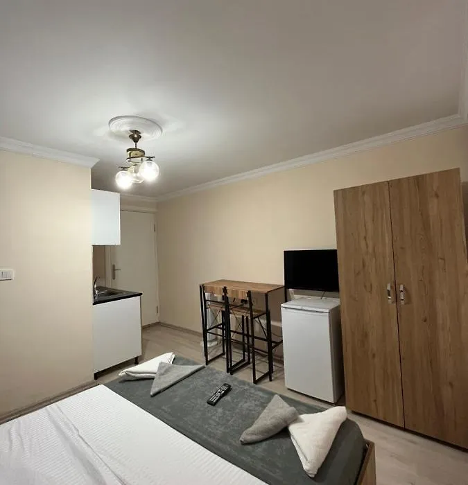 3-) Taksim'De Sueit Deluexe Otel Odasi-1