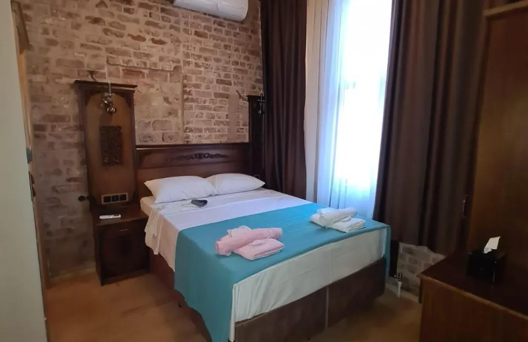 Antique Pearl Otel-1