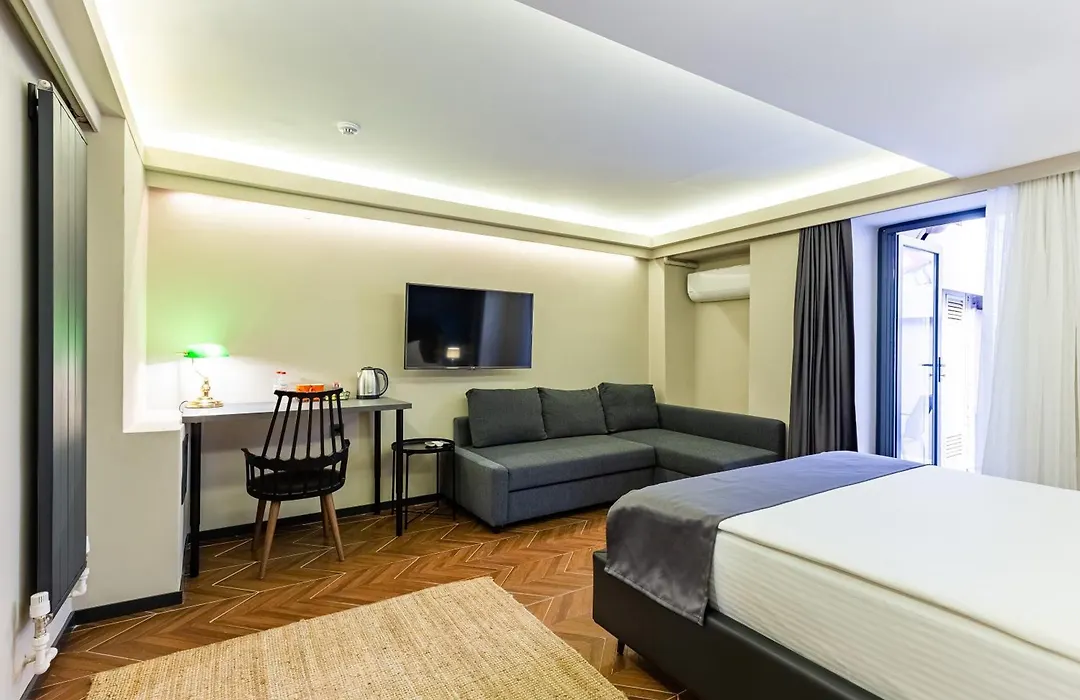 Snog Rooms & Suites-1