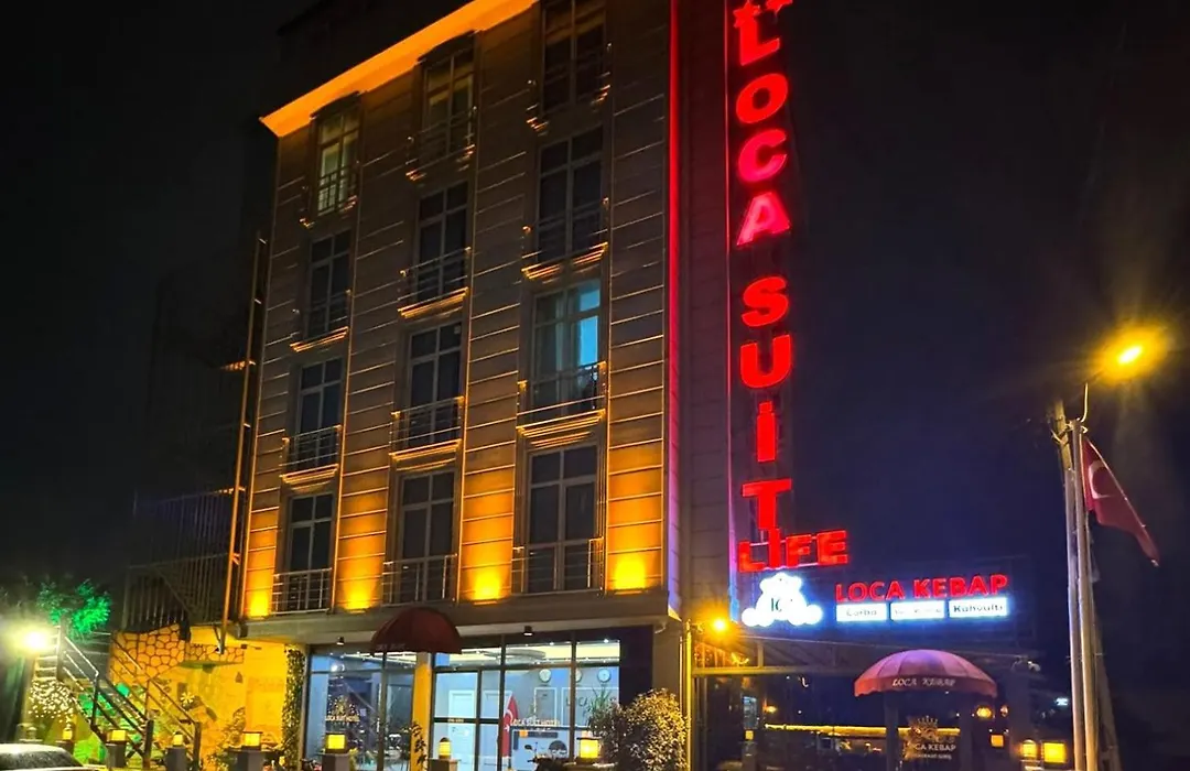 Loca Suit Life Airport Hotel-1