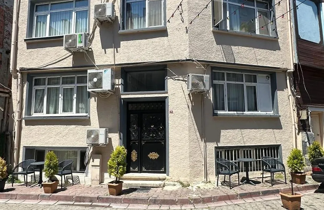 Golden Tulip Suite Apart-1