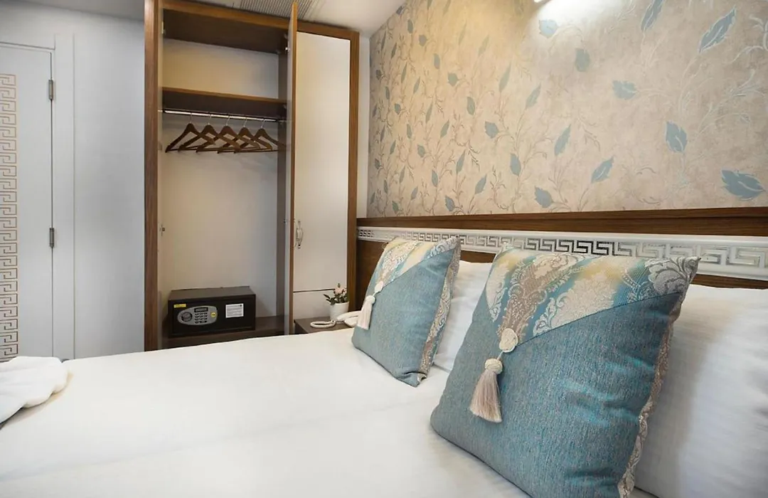 Lika Hotel - Comfortable Double Room In Istanbul-1