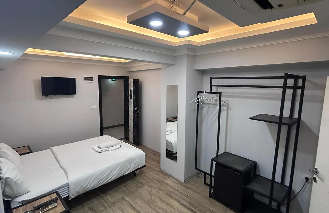 Biglife Hotel-1