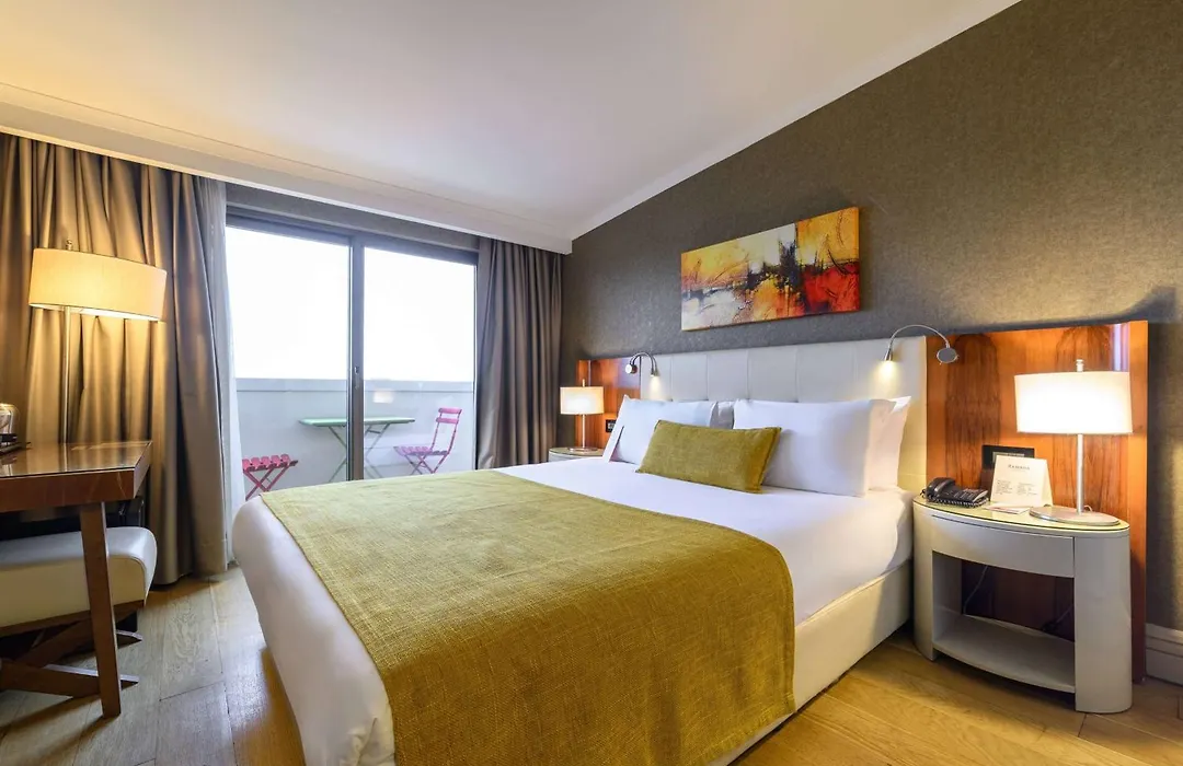 Ramada By Wyndham Istanbul Grand Bazaar-1