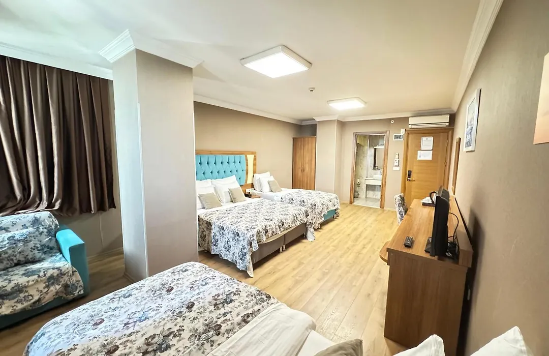 Golden Lounge Hotel-1