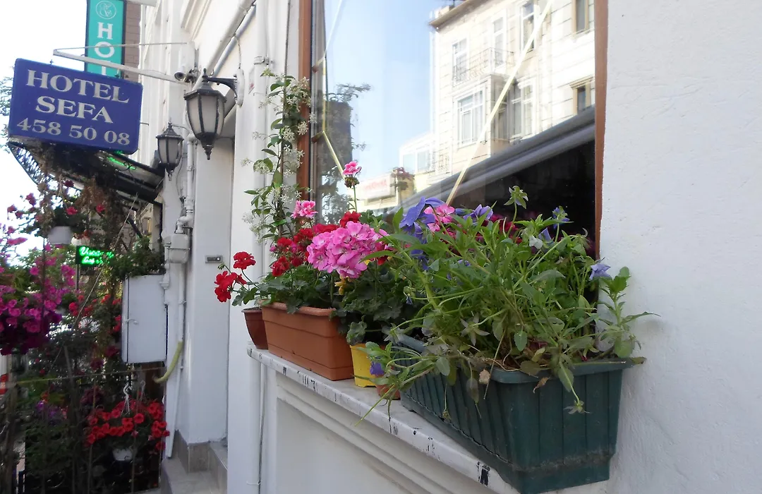 La Maison Bleue-1
