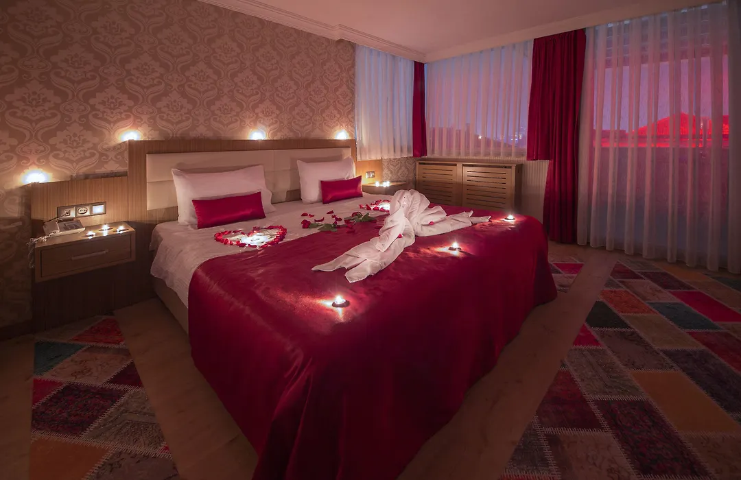Grand Zentrum Hotel & Cafe Restaurant - Taksim Square-1