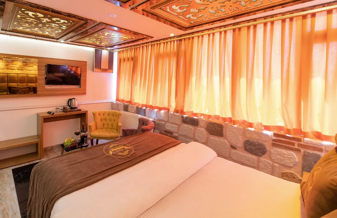 Holiday Business Otel-1