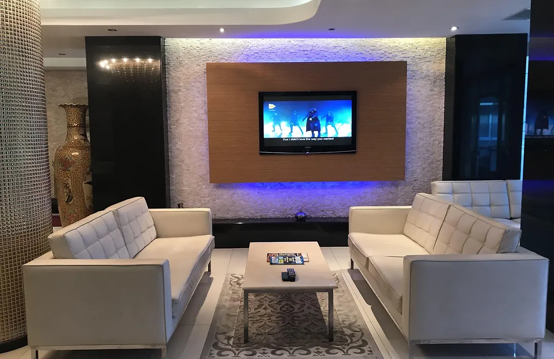 Pen Hotel-1