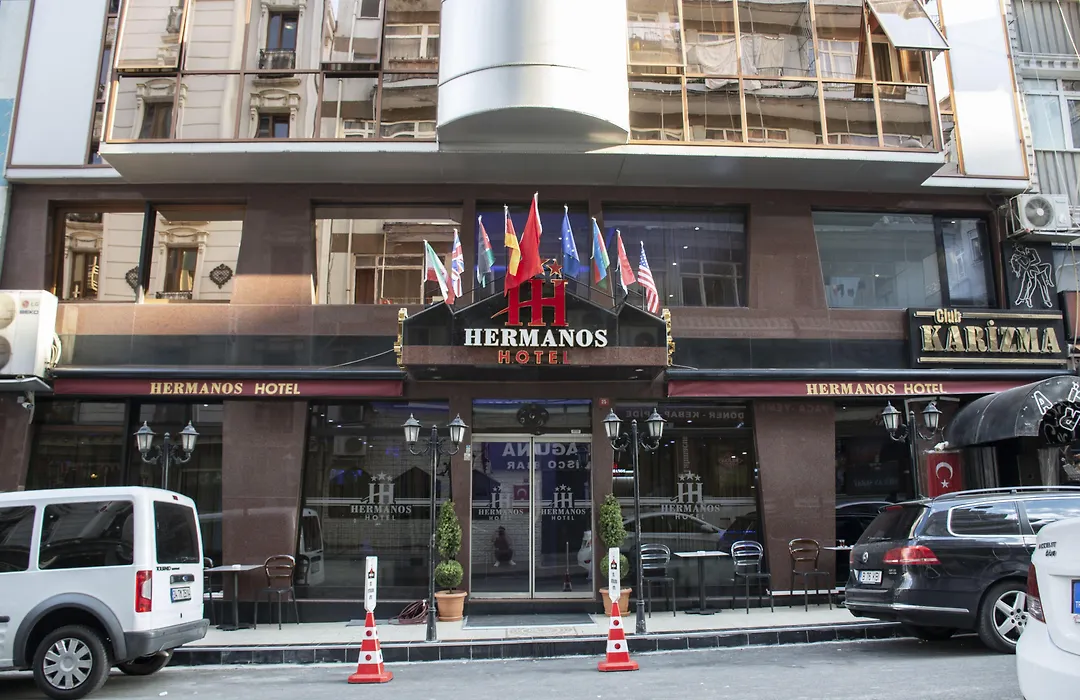 Hermanos Hotel-1