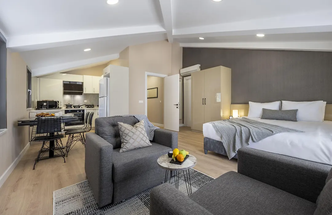 Ciragan Suites Bosphorus-1