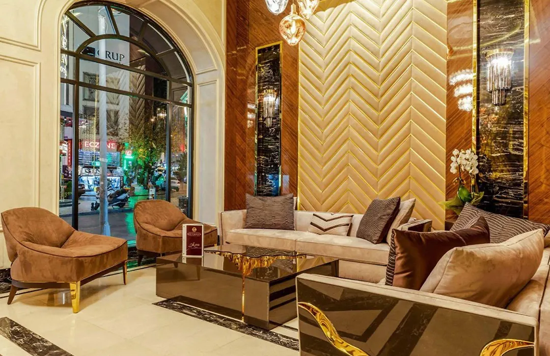 Beethoven Senfoni Hotel-1