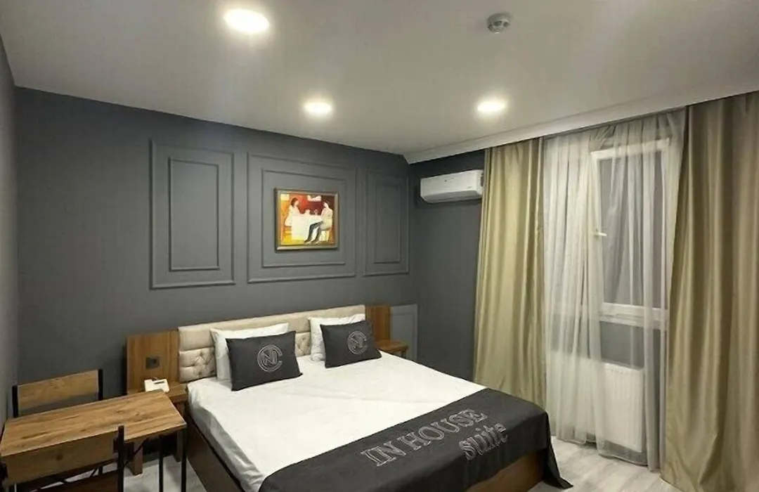 The Core Otel-1