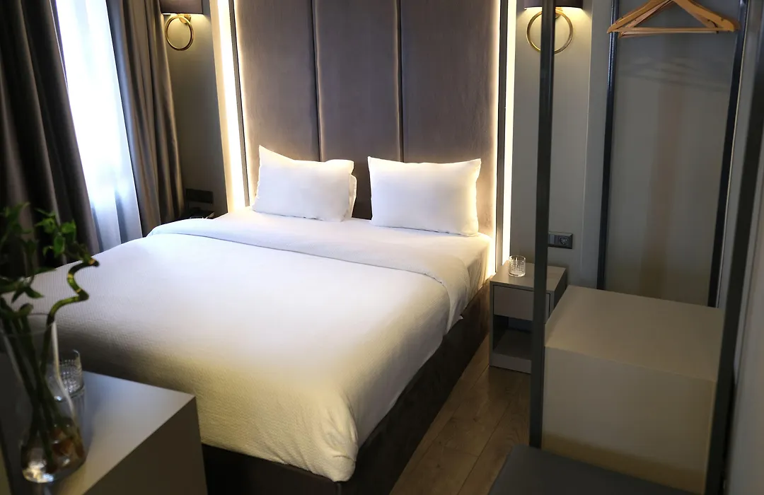 Dilens Bosphorus Hotel-1