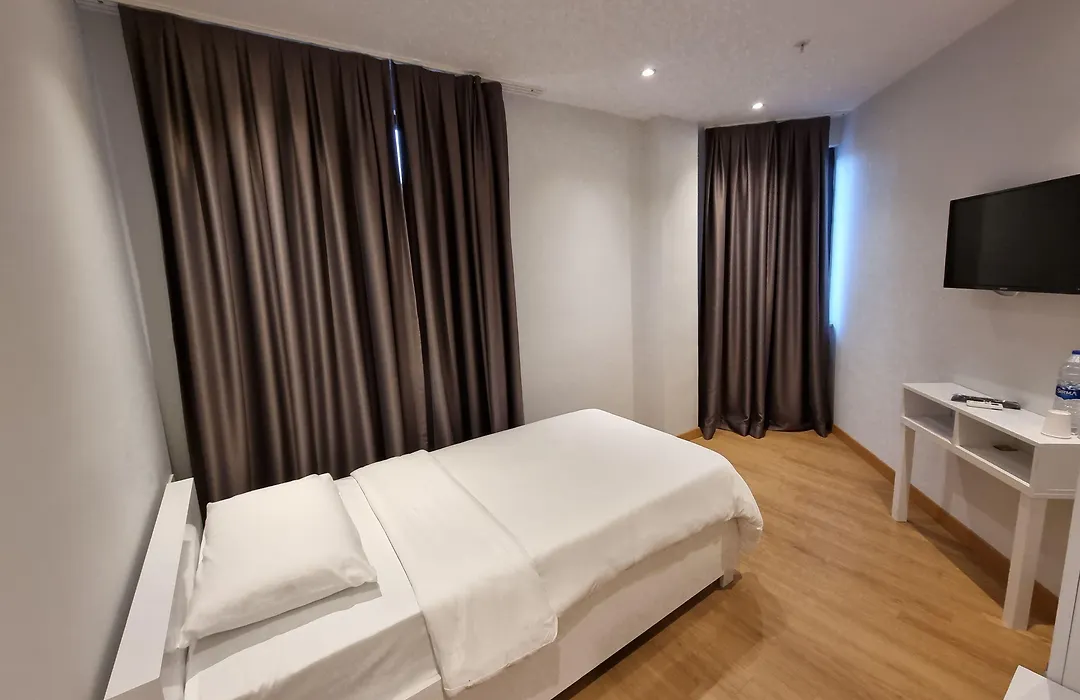 10m2 Hotel-1