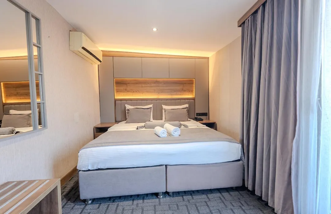 Best House Hotel Old Town-1