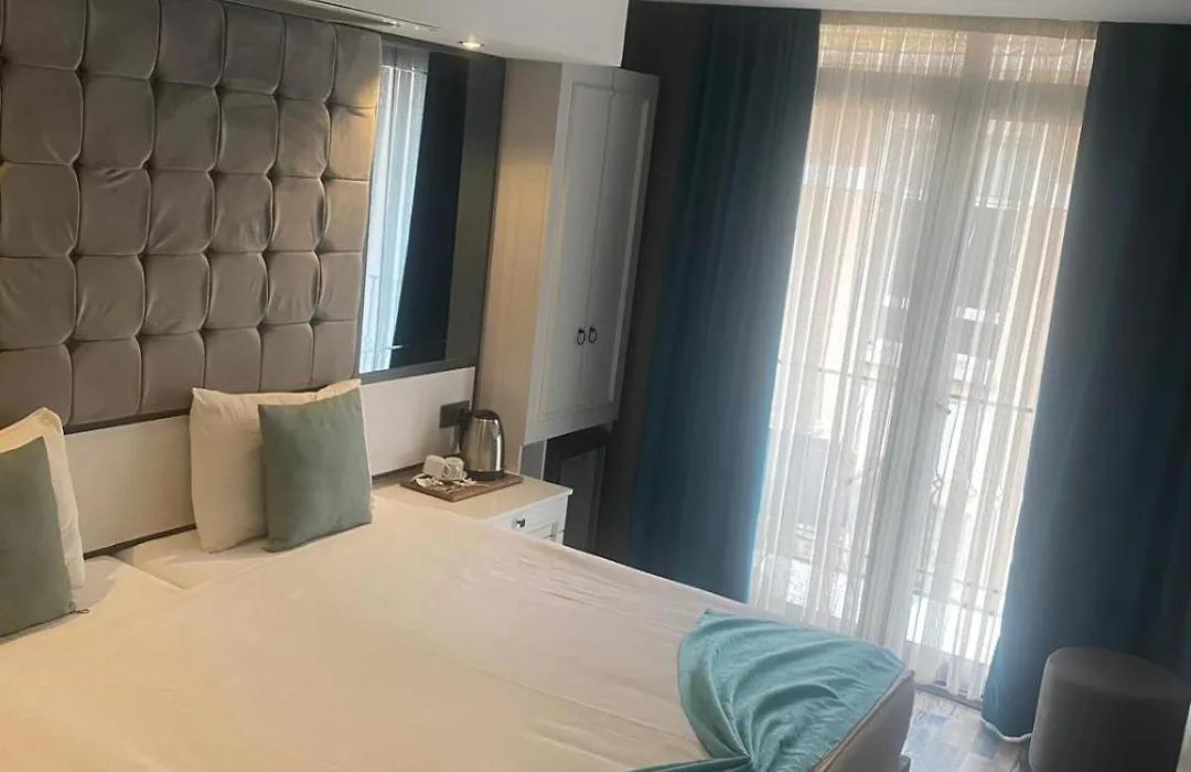 Hotel Blue Ottoman-1
