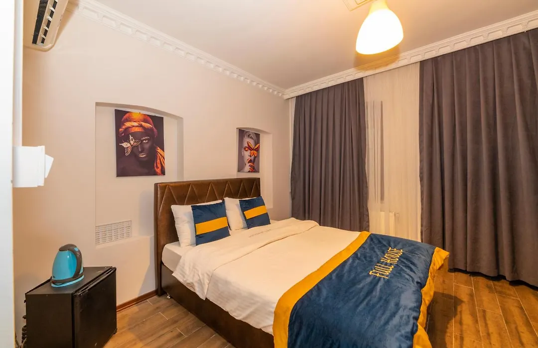 Grand Opera Hotel-1