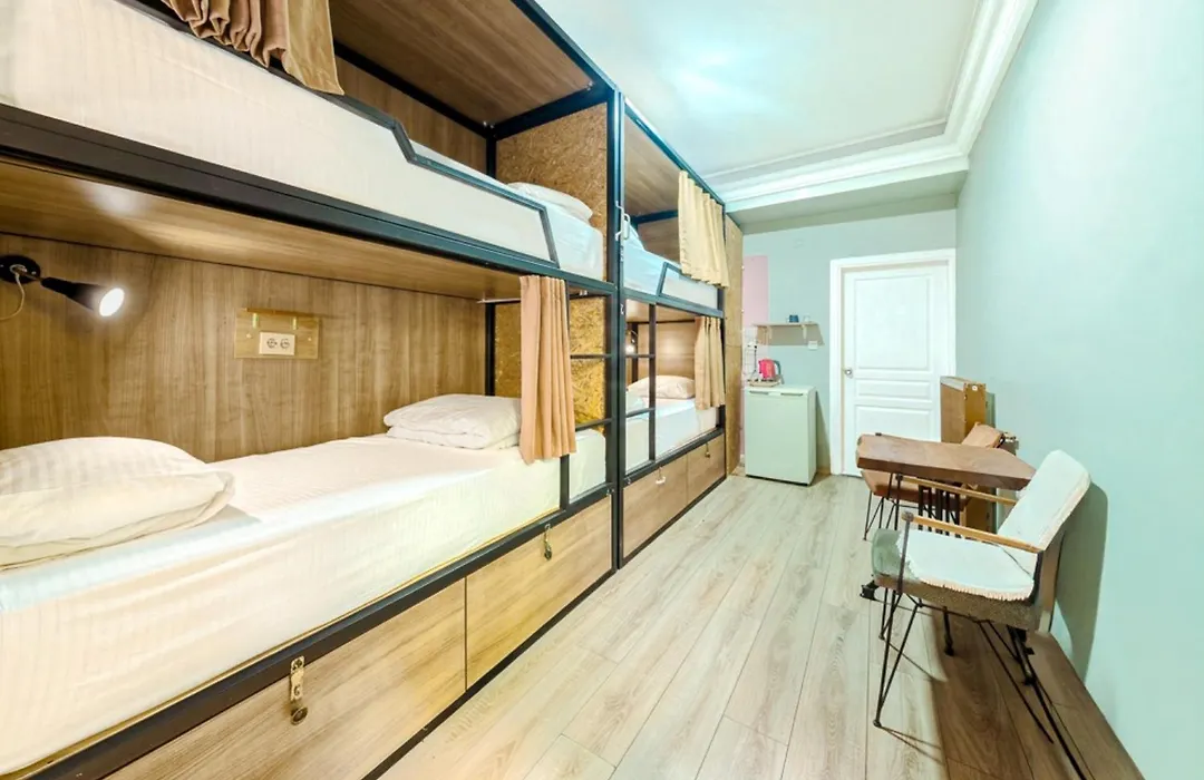 Yolo Hostel-1
