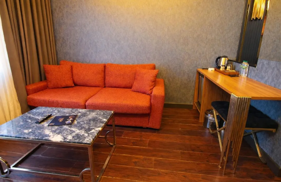 216 Eagle Palace Suite-1