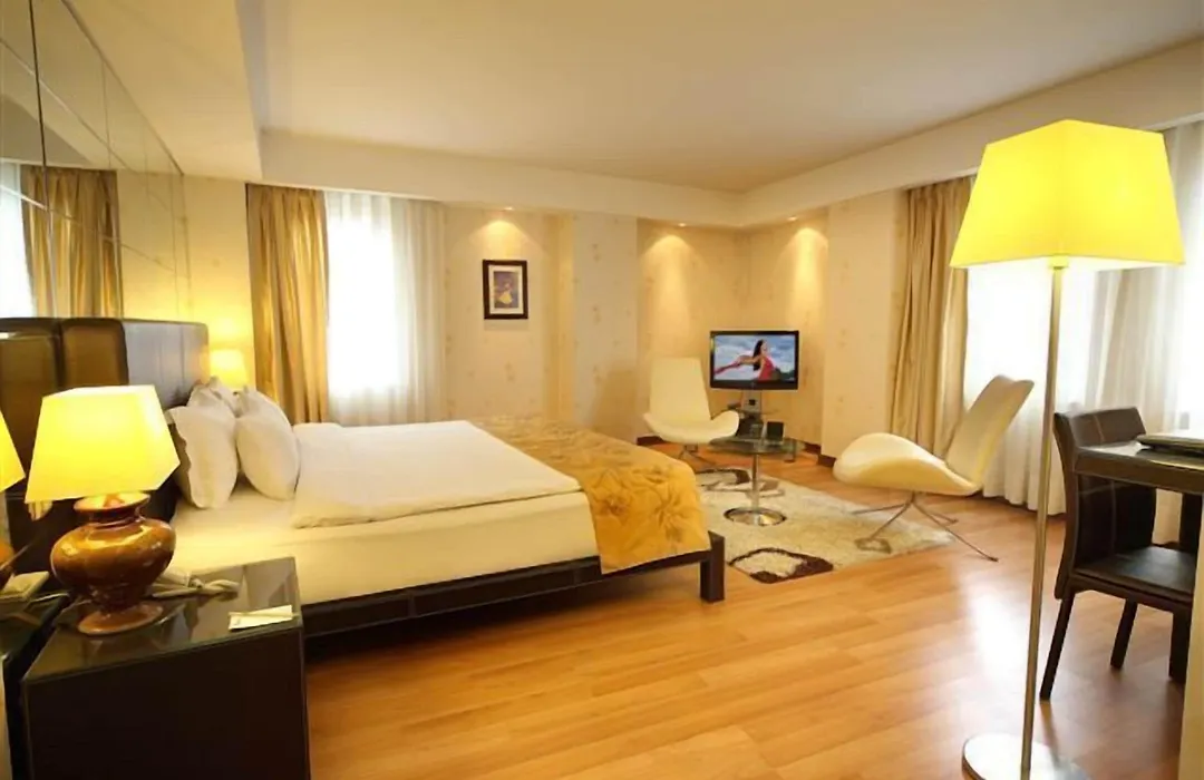 Cartoon Hotel-1
