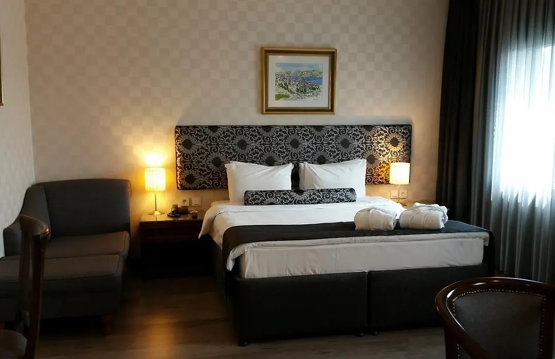 Adela Hotel-1