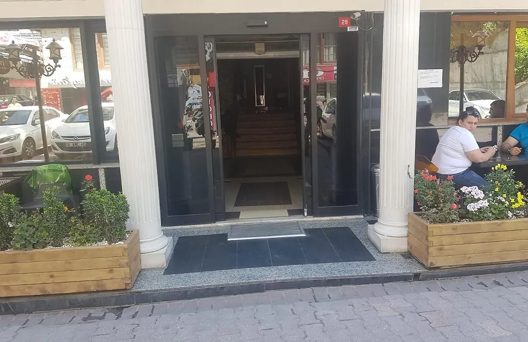 Hotel Rouge Noire-1