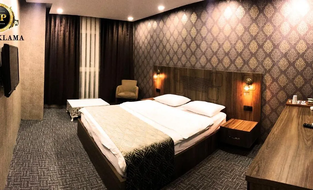 Vip Inn-1