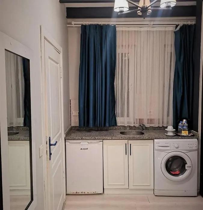 Neva River Flats Taksim-1