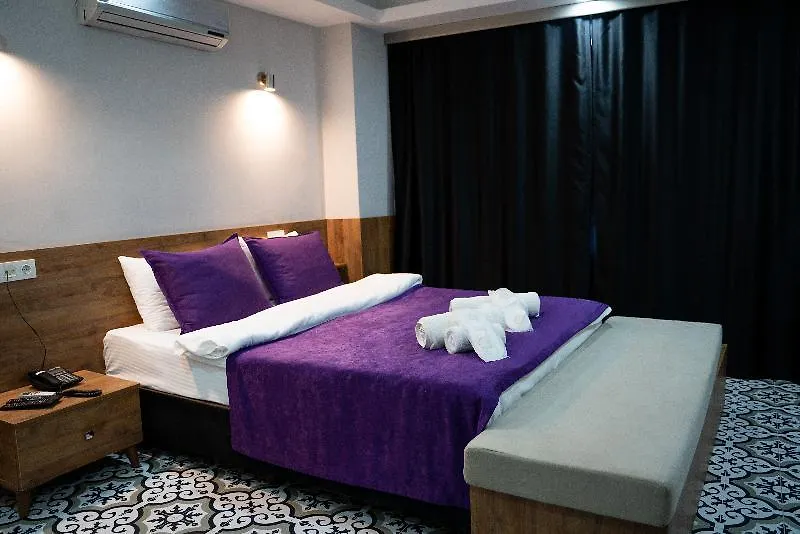Greenpine Taksim-1
