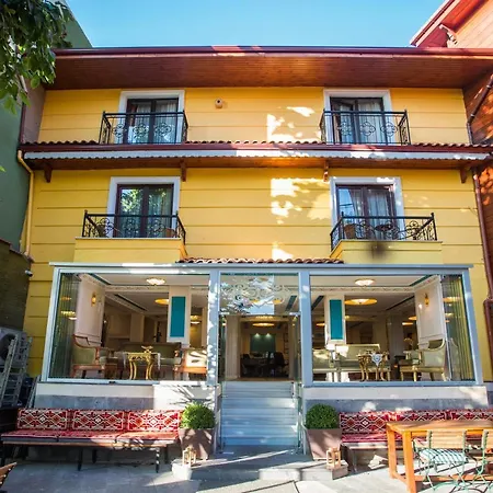 Rose Garden Suites-3