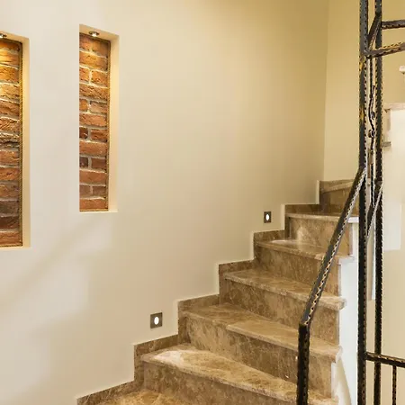 Gloria Suites Old City-3