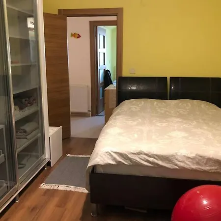 Comfy 3 Room House With Garden-2