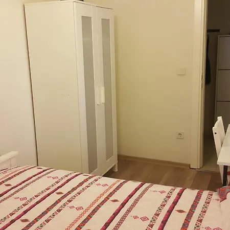 Shared Apartment Center Of The Istanbul, Metro 3 Mnt-3
