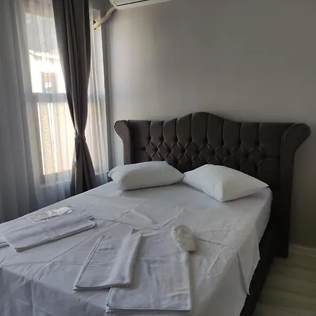 Rosso Otel-3
