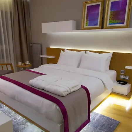 The Leos Residence-3