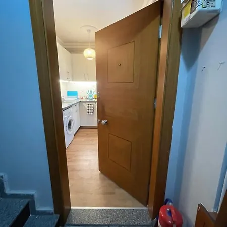 Nice And Cozy Newly Renovated Flat In Cihangir-3
