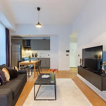 Modern Flat With City View In Kadikoy-3