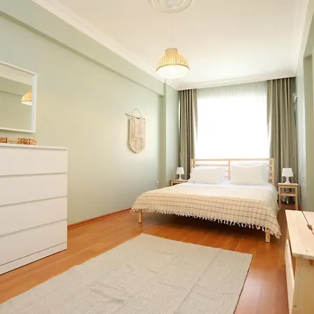 Spacious And Central Flat In Sisli-2
