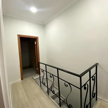 Ortakoey Sahil'De Muestakil 3+1 Ve 2 Banyolu Ev-3