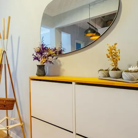 Eclectic Flat Near Metro With Terrace In Kadikoy-3