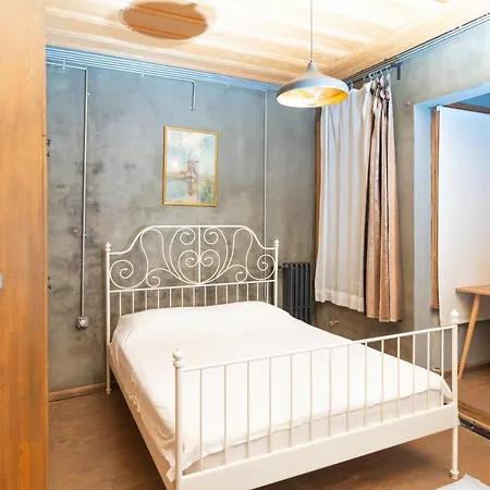 Historic House Surrounded By Attractions In Balat-2