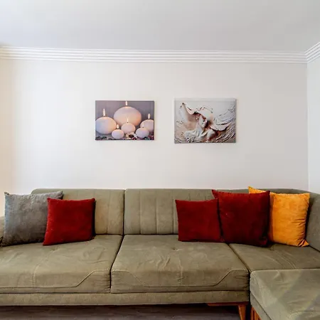 Cozy Flat Close To Various Malls In Kagithane-3