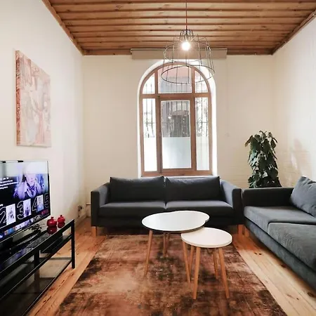 Cozy Duplex Apartment 4Br 2Ba For 7 People-2