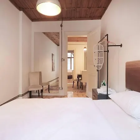 Cozy Duplex Apartment 4Br 2Ba For 7 People-3