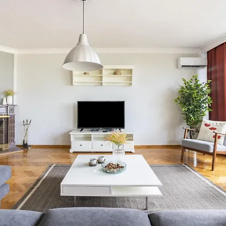 Spacious Flat Near Caddebostan Coast-2