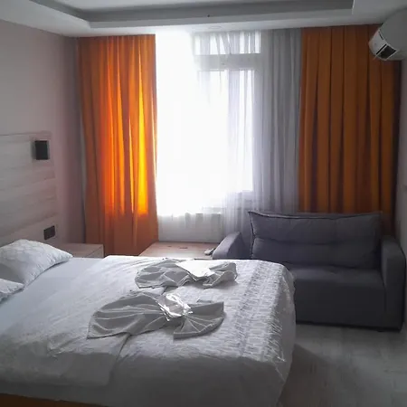 Moon Suit Hotel-2