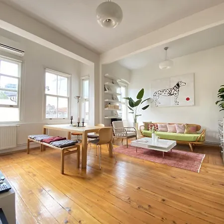 Distinguished Flat Near Istiklal-2